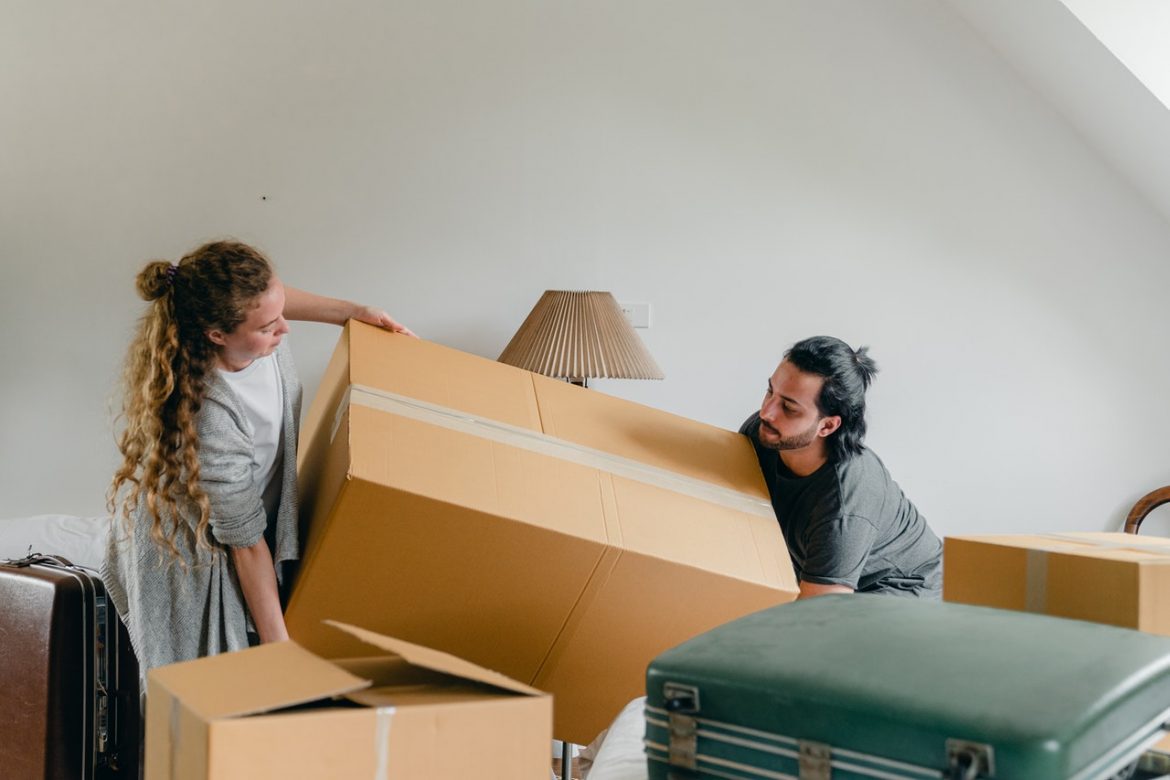 What to Look for When Choosing Packing Materials for Moving?